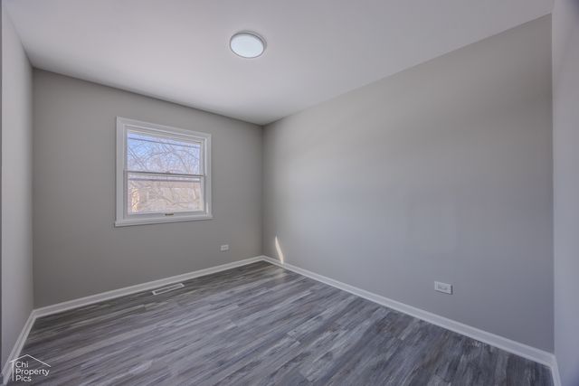 6967 Hemlock Street, Hanover Park, IL 60133