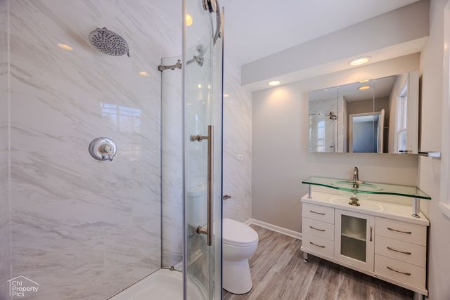 6967 Hemlock Street, Hanover Park, IL 60133