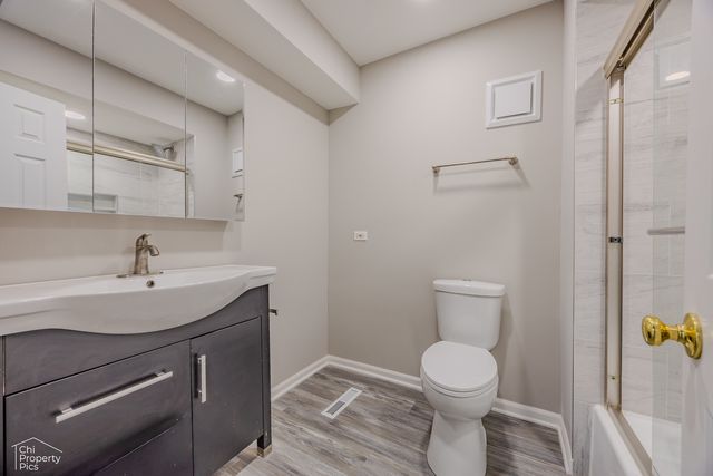 6967 Hemlock Street, Hanover Park, IL 60133