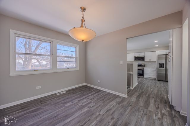 6967 Hemlock Street, Hanover Park, IL 60133