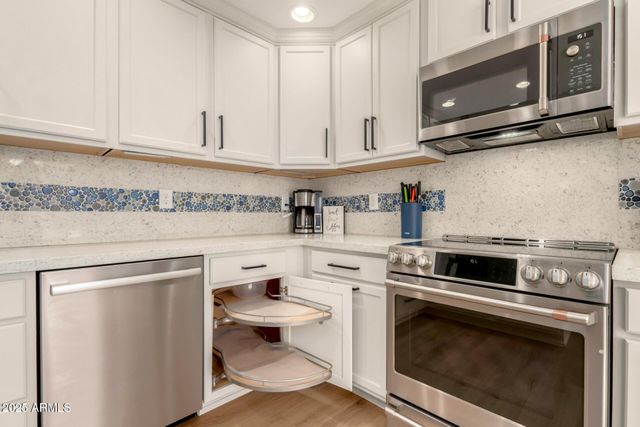 21320 N 56TH Street 1086, Phoenix, AZ 85054