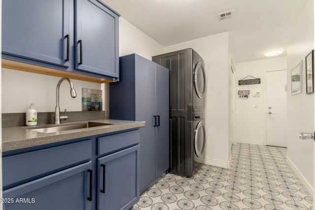 21320 N 56TH Street 1086, Phoenix, AZ 85054