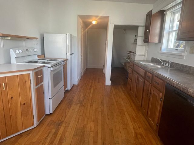 160 Route 25C, Piermont, NH 03579