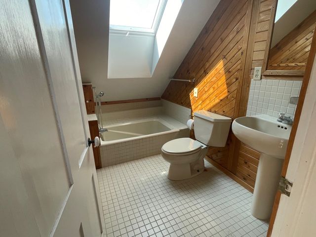 160 Route 25C, Piermont, NH 03579