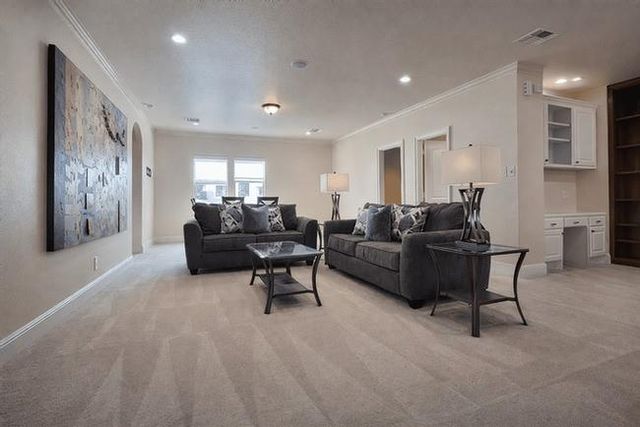 43 W Loftwood Circle, The Woodlands, TX 77382