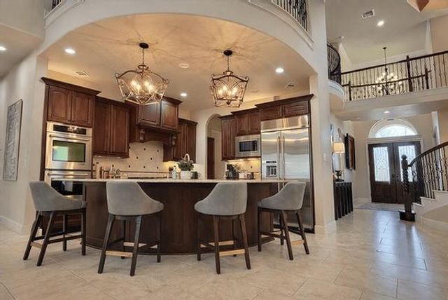 43 W Loftwood Circle, The Woodlands, TX 77382