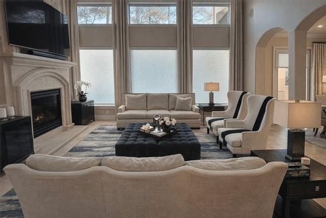 43 W Loftwood Circle, The Woodlands, TX 77382