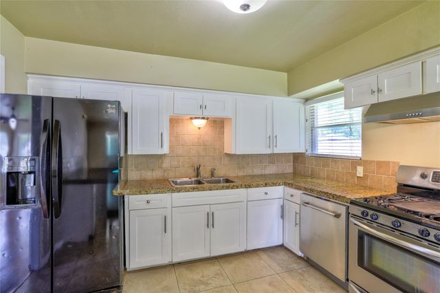 9207 Colleen Road, Houston, TX 77080
