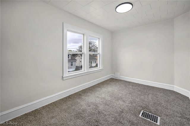 1703 Crestline Avenue, Cleveland, OH 44109