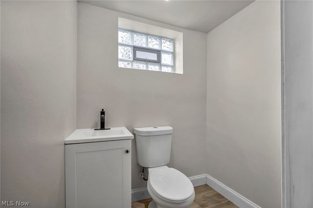 1703 Crestline Avenue, Cleveland, OH 44109