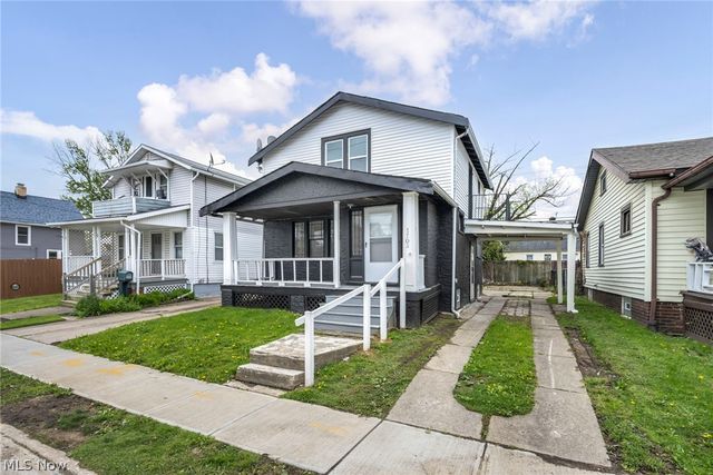 1703 Crestline Avenue, Cleveland, OH 44109