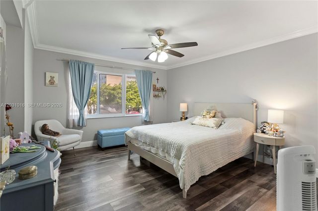 120 Golden Isles Drive 23B, Hallandale Beach, FL 33009