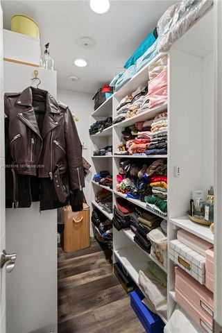 120 Golden Isles Drive 23B, Hallandale Beach, FL 33009