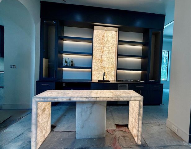 4500 Holly St Street, Bellaire, TX 77401