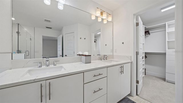 2587 TEMPLE STREET, Sarasota, FL 34239