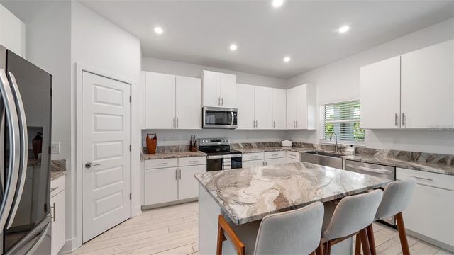 2587 TEMPLE STREET, Sarasota, FL 34239