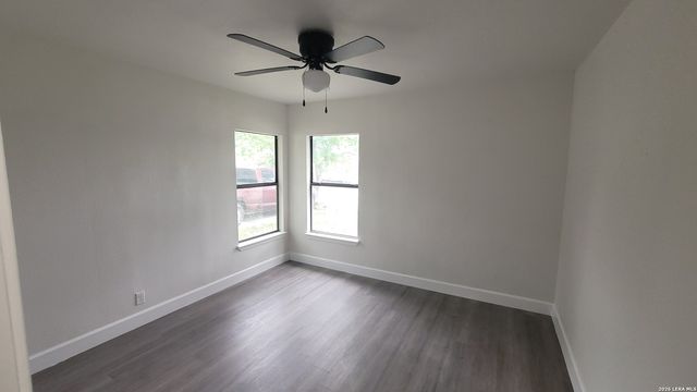 223 NASSAU DR, San Antonio, TX 78213