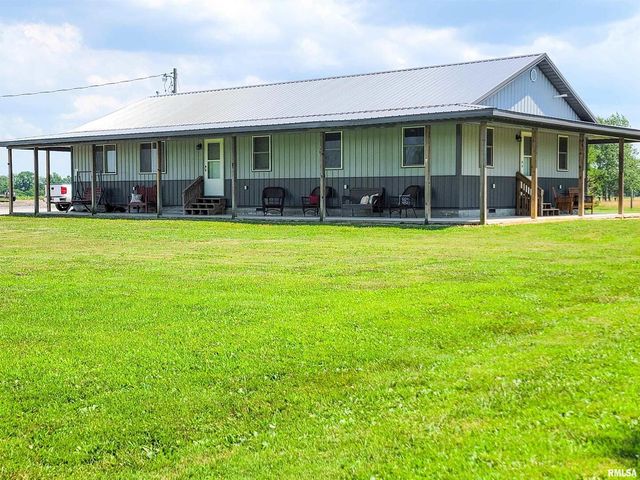 232 PALM Lane, Flora, IL 62839