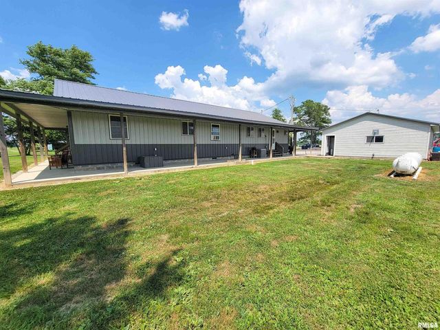 232 PALM Lane, Flora, IL 62839