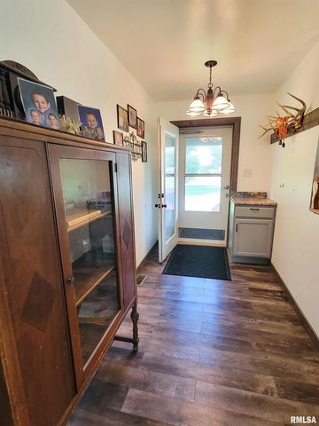 232 PALM Lane, Flora, IL 62839