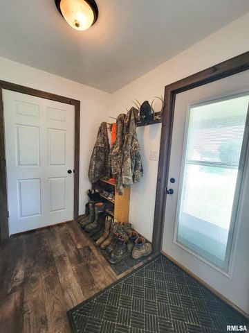 232 PALM Lane, Flora, IL 62839