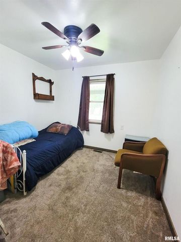 232 PALM Lane, Flora, IL 62839