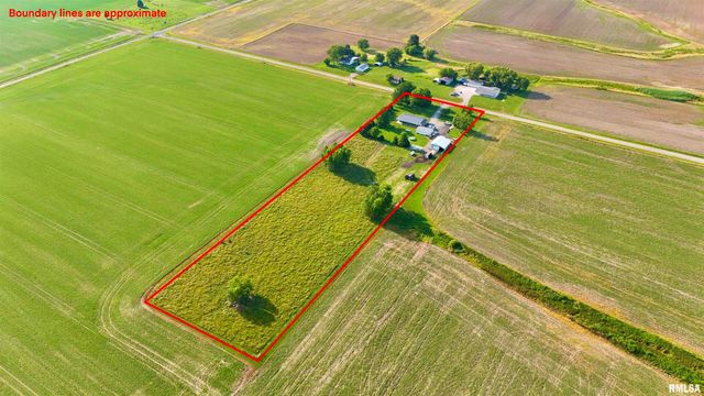 232 PALM Lane, Flora, IL 62839