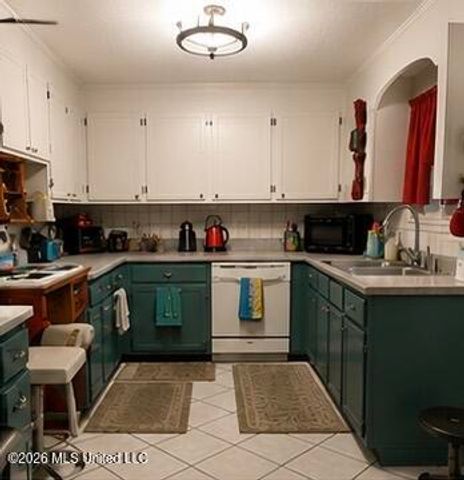 717 Carter Drive, Gulfport, MS 39507