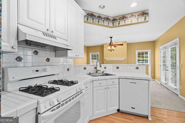 185 Thornwood Drive SE, Calhoun, GA 30701