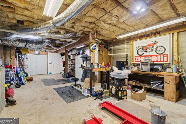 185 Thornwood Drive SE, Calhoun, GA 30701