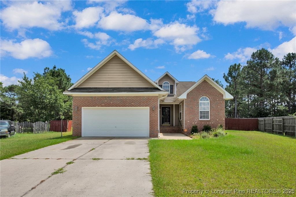 112 Camrose Court, Raeford, NC 28376