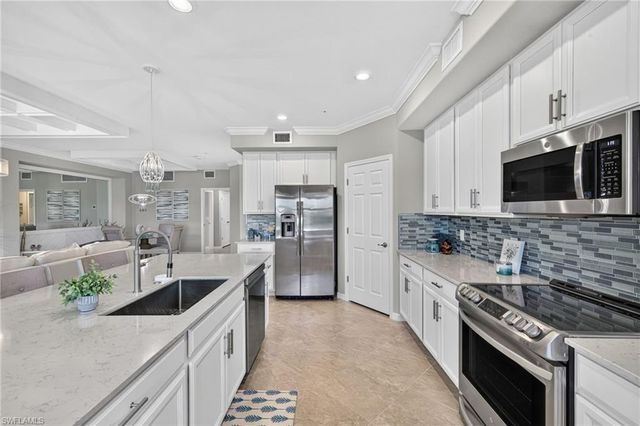 17280 Cherrywood CT, Bonita Springs, FL 34135