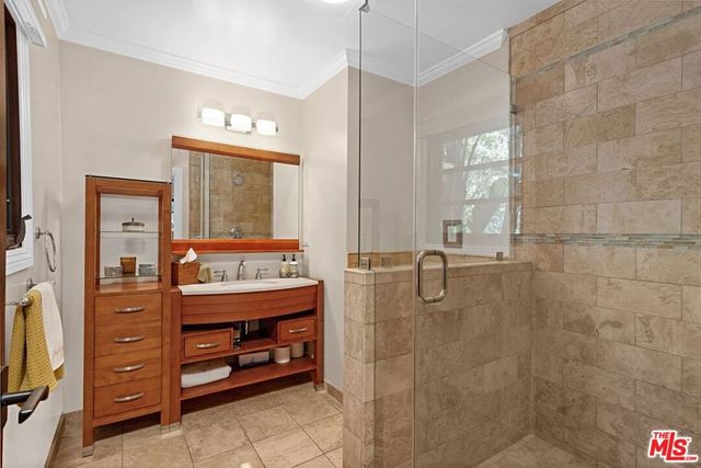 3645 Longview Valley Road, Sherman Oaks, CA 91423