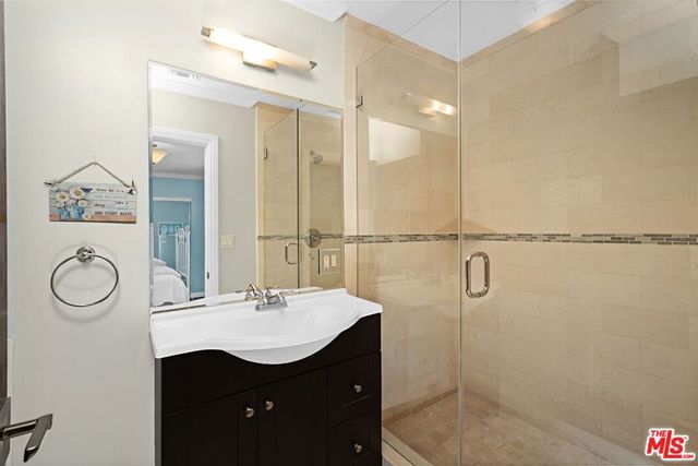 3645 Longview Valley Road, Sherman Oaks, CA 91423