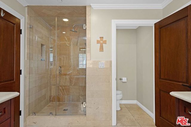 3645 Longview Valley Road, Sherman Oaks, CA 91423