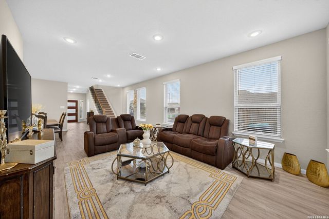 2639 barkey, San Antonio, TX 78245