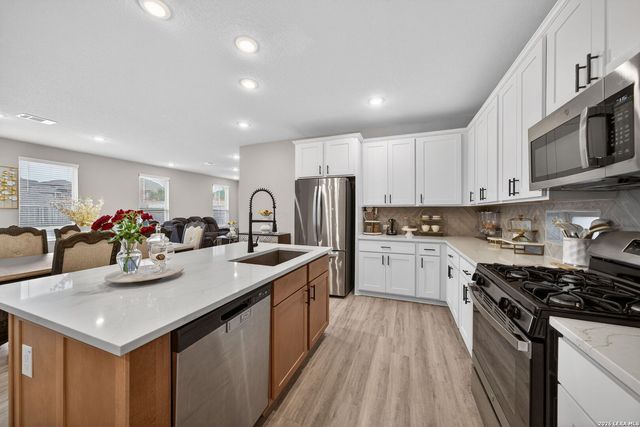 2639 barkey, San Antonio, TX 78245