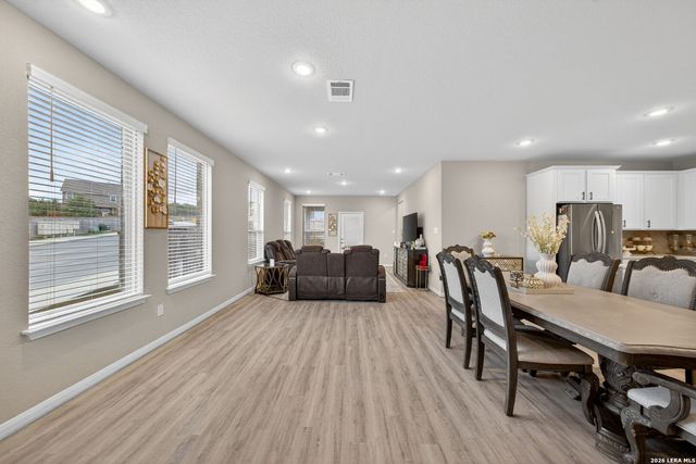 2639 barkey, San Antonio, TX 78245