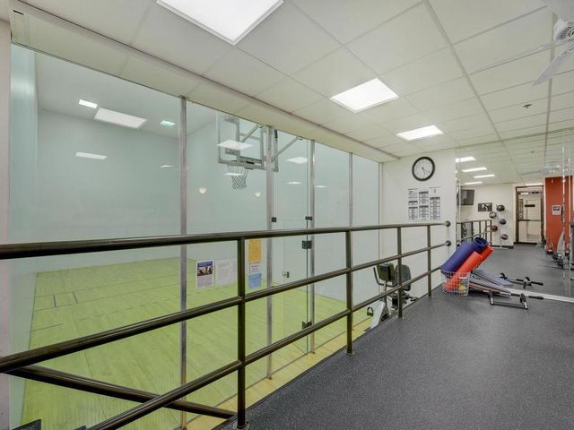 40 N Interstate 35 S 8C4, Austin, TX 78701