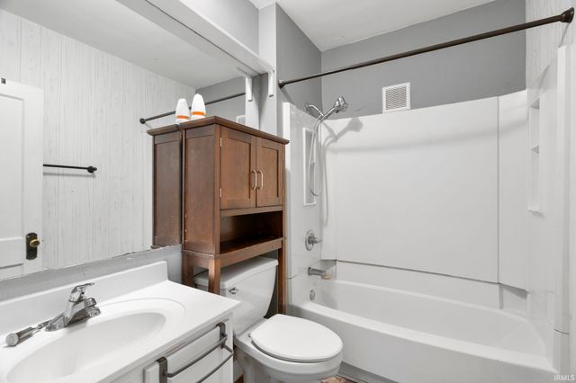 1205 N 13th Street, Lafayette, IN 47904