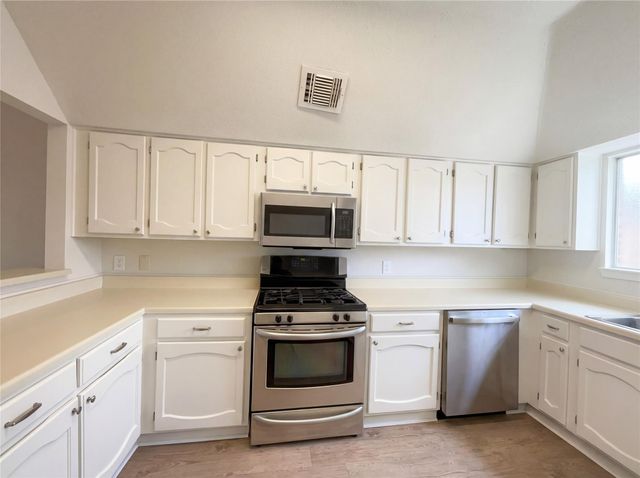 1606 Blue Heather Lane, Fresno, TX 77545