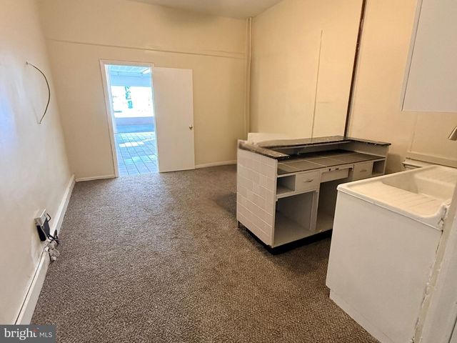 10 E GLENSIDE AVE, Glenside, PA 19038