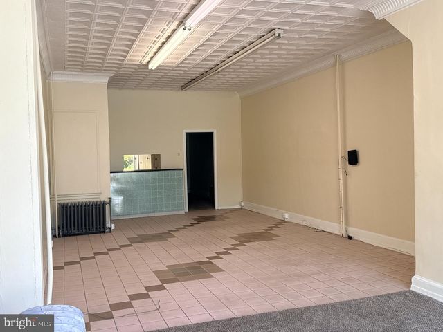 10 E GLENSIDE AVE, Glenside, PA 19038