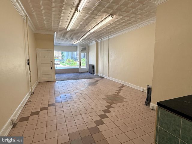 10 E GLENSIDE AVE, Glenside, PA 19038