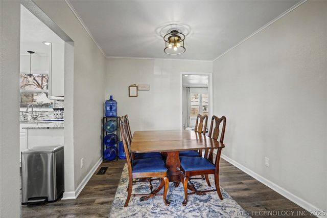 1107 W 4th Street, Sand Springs, OK 74063