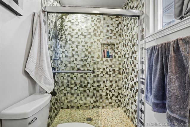 1107 W 4th Street, Sand Springs, OK 74063