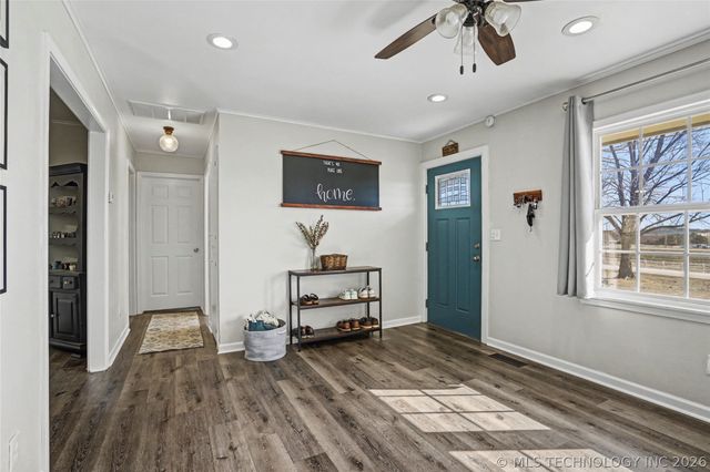 1107 W 4th Street, Sand Springs, OK 74063