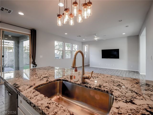 10280 Grey Pine Court, Las Vegas, NV 89166