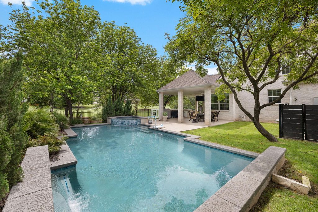 2263 Hamlet CIR, Round Rock, TX 78664