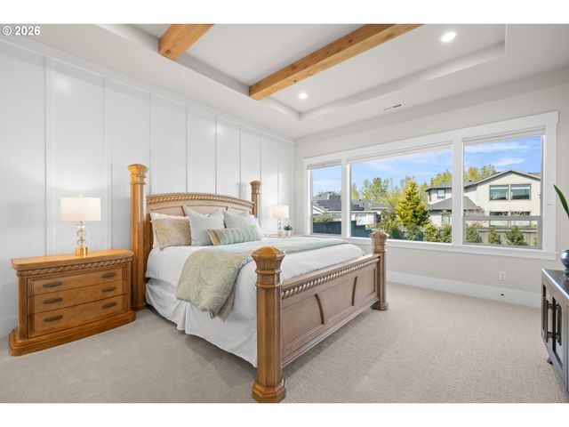 6043 Se JURA St, Hillsboro, OR 97123